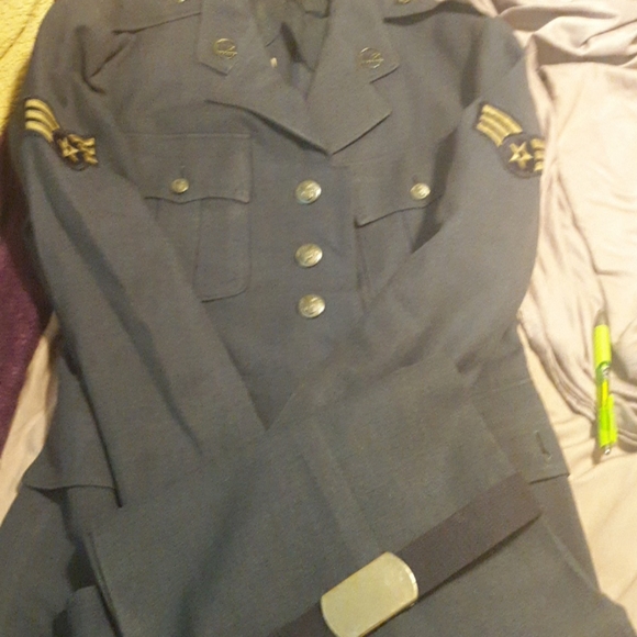 Korean War Air Force Uniform - Picture 1 of 7